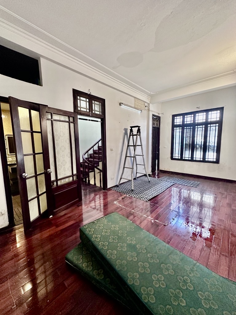 Nhà mặt tiền rộng rãi tại Đống Đa 36m² giá 8.5 tỷ - Địa điểm đắc địa giữa lòng Hà Nội!