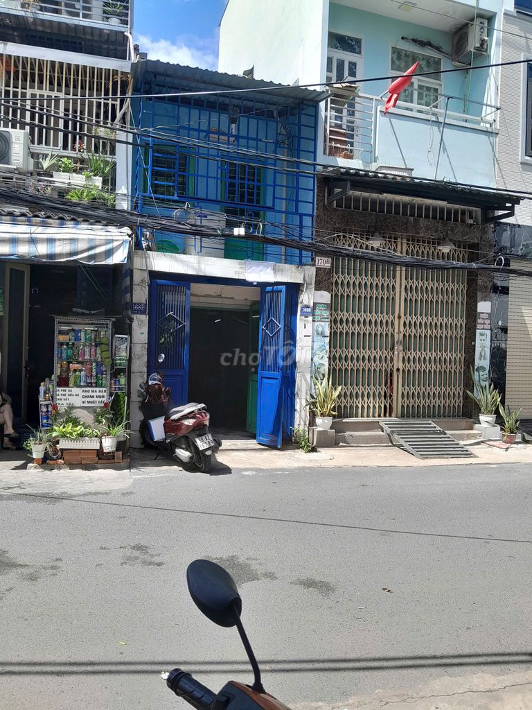 Bán nhà mặt tiền Bến Phú Lâm, Q.6 - 3.5 tỷ, giao nhà ngay!