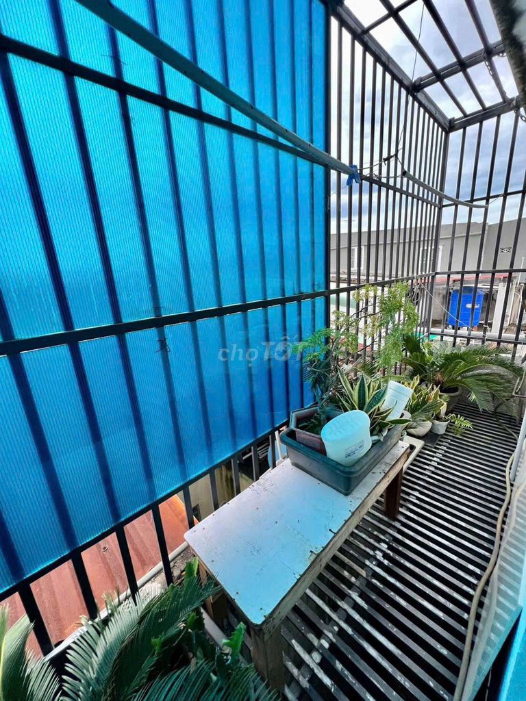 Nhà 1 trệt 1 lầu KDC Văn Thánh, Phan Thiết 80m² giá 2.4 tỷ - Thích hợp vừa ở vừa kinh doanh!