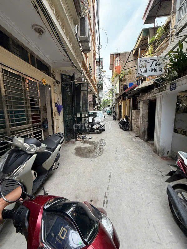 Nhà riêng Đường Kim Giang, Phường Đại Kim 51m² giá 10.4 tỷ - Thiết kế hiện đại, thang máy tiện lợi!