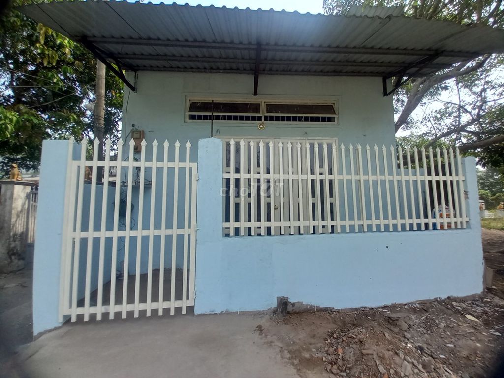 Nhà cho thuê nguyên căn Tân Hiệp 84m² giá chỉ 3 triệu - Chính chủ, đầy đủ tiện nghi!