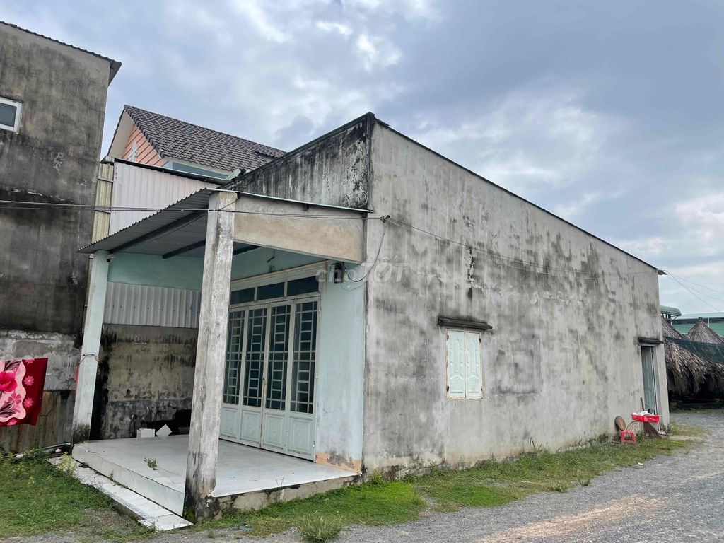 Nhà nguyên căn cho thuê 60m² tại Tân Uyên - Đầy đủ tiện nghi chỉ 3.2 triệu