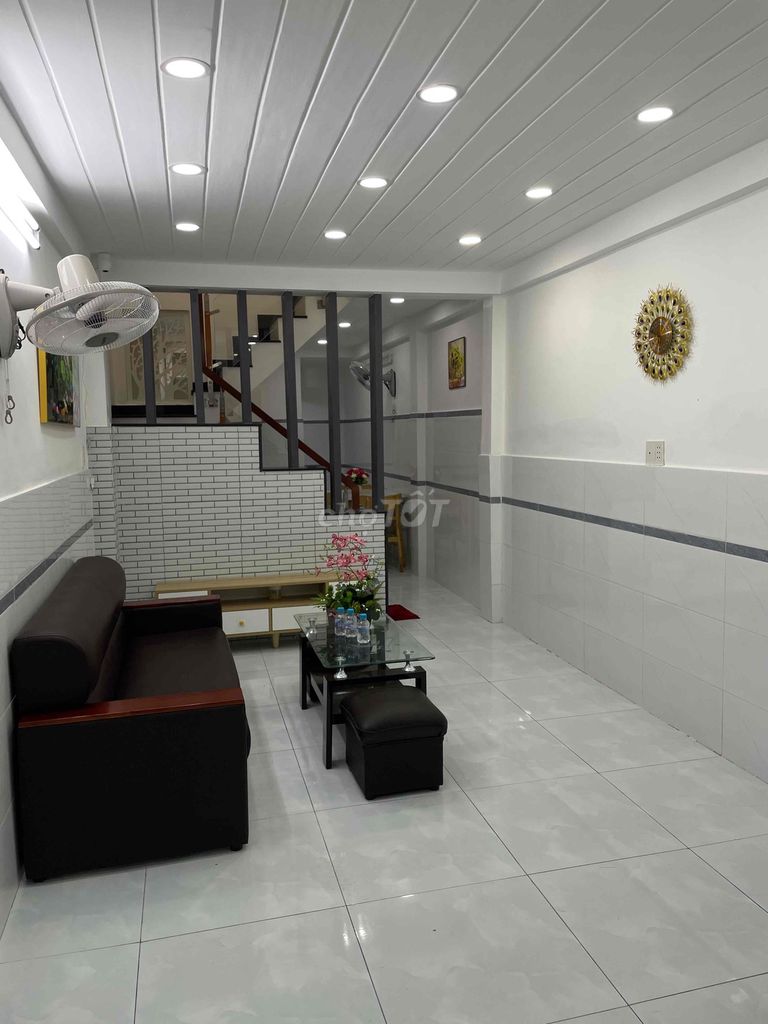 Nhà nguyên căn Gò Vấp 40m² giá 11 triệu - Dọn vào ở ngay!