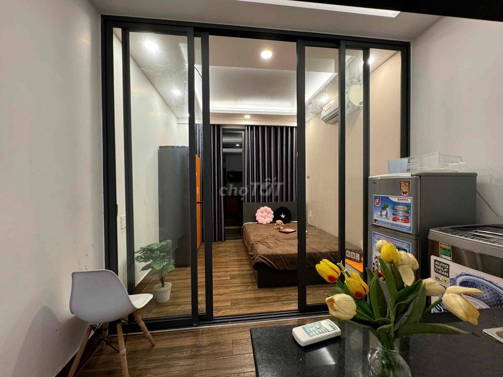 Căn hộ dịch vụ 1PN Cách Mạng Tháng Tám Quận 10 giá 7.5 triệu - Giờ giấc tự do!