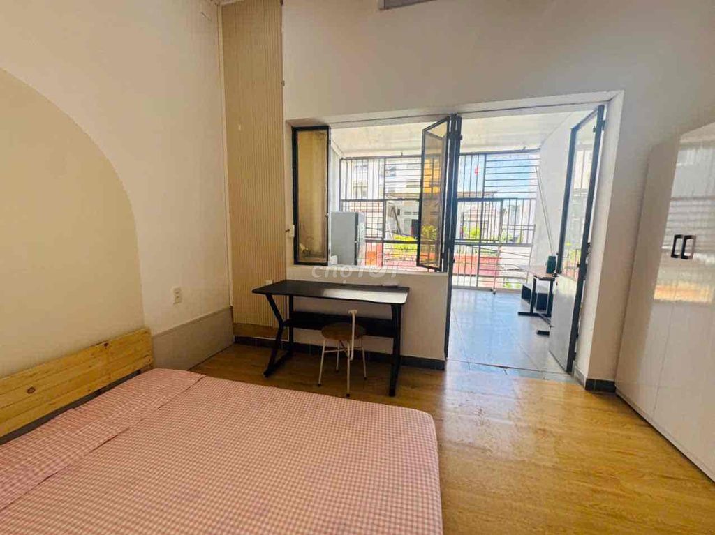 Căn hộ 50m² Đà Nẵng, Đg Lê Đình Lý, Giá 5 triệu - Full nội thất, thoáng mát!
