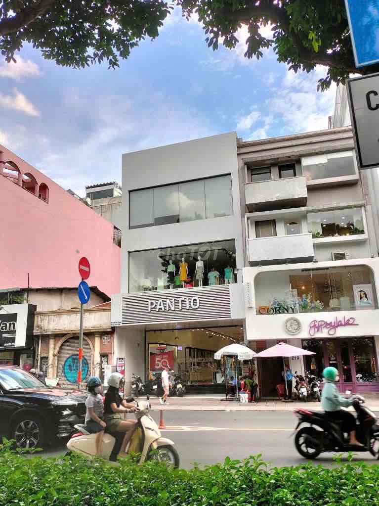 Nhà nguyên căn cho thuê mặt tiền Hai Bà Trưng, Quận 3 - Diện tích 459m², giá chỉ 100 triệu!