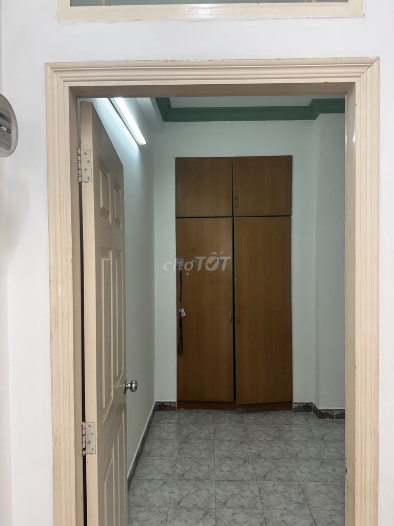 Phòng trọ hẻm xe hơi trung tâm Huỳnh Văn Bánh, Lê Văn Sỹ - Chỉ 2.9 triệu, ở ngay!