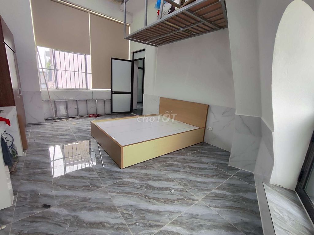 Phòng cho thuê tầng 4 tại Phú La, Hà Đông - Gần hồ thoáng mát, giá 2,9 triệu!