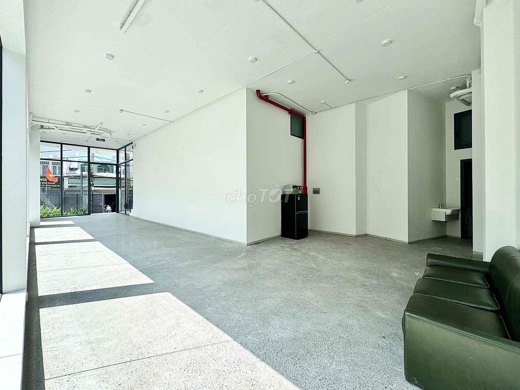 Mặt bằng văn phòng 80m² đường Nguyễn Duy Trinh giá 16 triệu - Phù hợp nhiều loại hình kinh doanh!