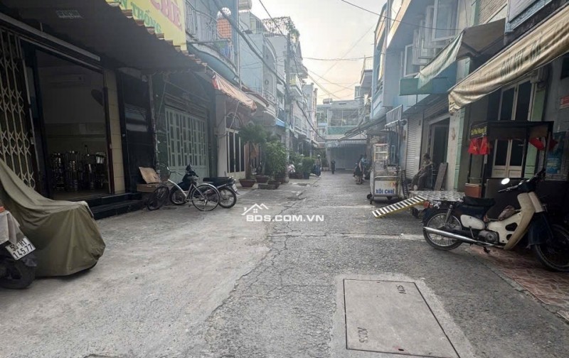 Nhà hẻm xe tải Đồng Đen Tân Bình 52m² giá 9.1 tỷ - Khu trung tâm sầm uất!