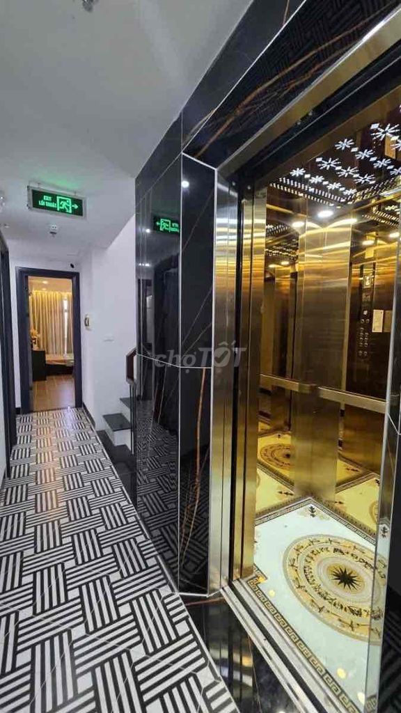 Nhà phố Minh Khai 45m² giá 8.4 tỷ - Thang máy, full nội thất