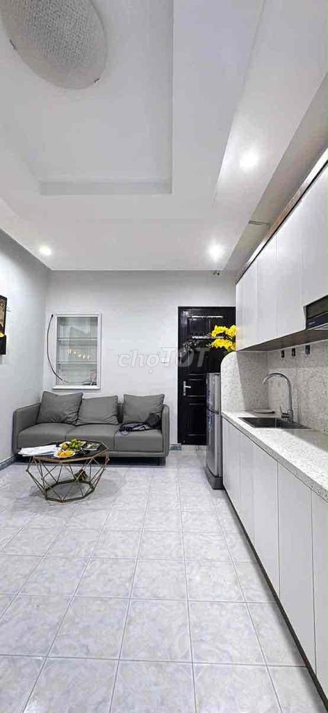 Căn hộ Quỳnh Mai 40m² giá 2.58 tỷ - Giao thông thuận tiện, tiện ích đầy đủ!