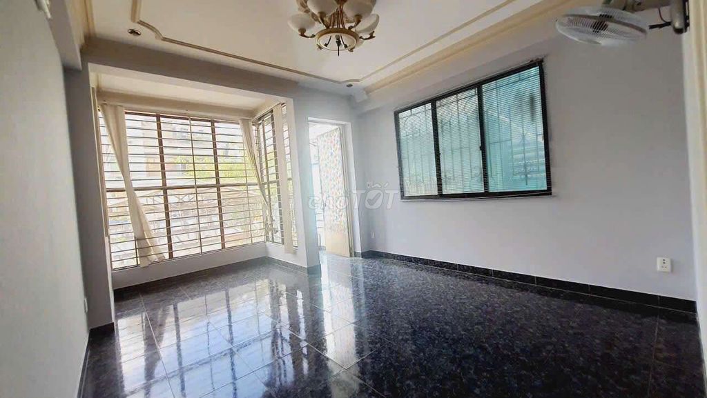 Phòng cho thuê 25m² đường CMT8, Quận 10 - Lối đi riêng, giá 4.2 triệu