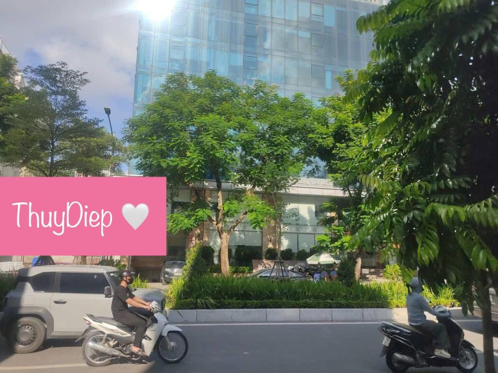 Đất mặt phố Lạc Long Quân, Tây Hồ 180m² giá 70 tỷ - Vị trí đắc địa, tiềm năng phát triển!