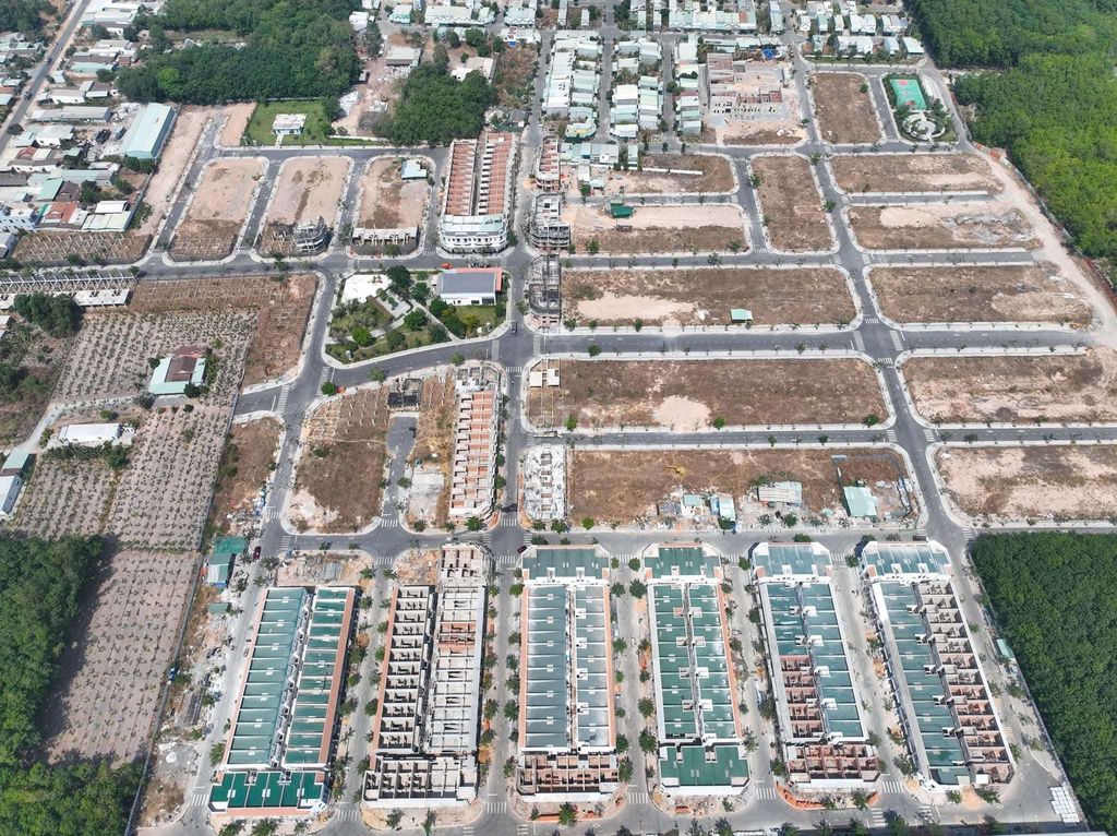 Đất nền Richland Residence Phường Hòa Lợi 80m² giá 1,3 tỷ - Sổ đỏ riêng từng nền