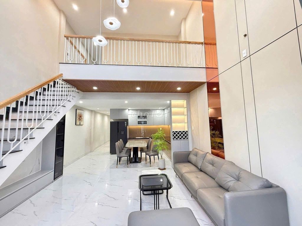 Nhà hẻm xe hơi đường Phú Định, Quận 8, 54.7m² - Hướng Đông - Nam, giá chỉ 3.1 tỷ!