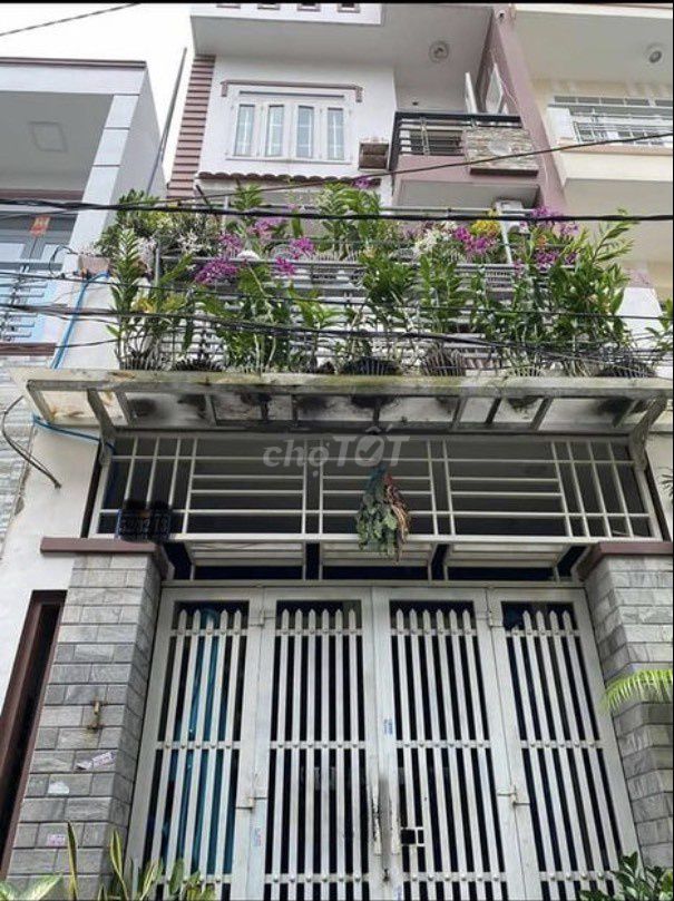 Cho thuê nhà nguyên căn 1 trệt 1 lầu đẹp tại quận Bình Tân - Giá chỉ 7.5 triệu/tháng!