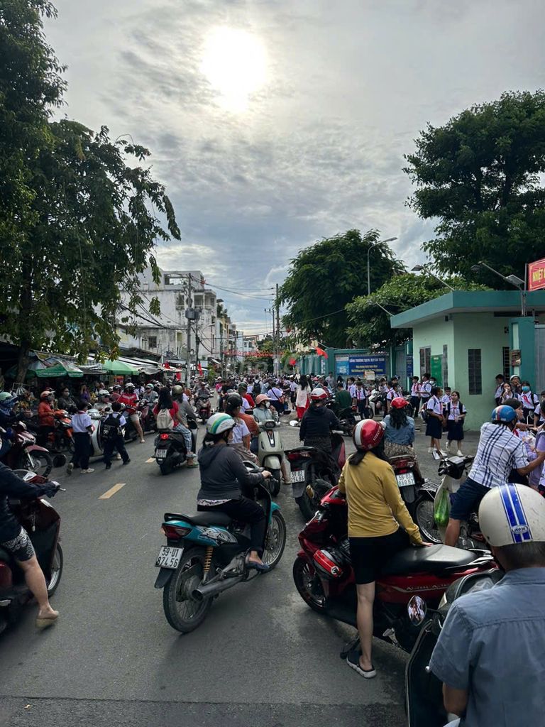 Cho thuê nhà mặt tiền đường Phan Thị Hành, quận Tân Phú 56m² giá 16 triệu - Kinh doanh thuận lợi!