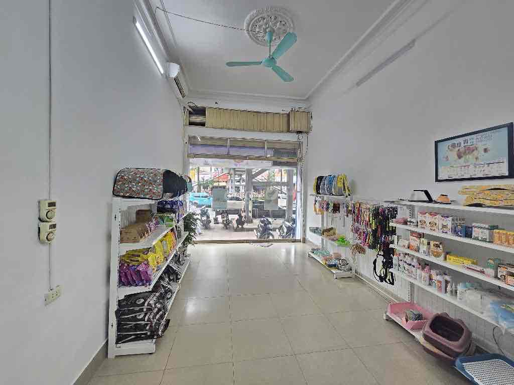 Nhà mặt phố Ngô Gia Tự 96m² giá 26 tỷ - Tặng giấy phép xây dựng 9 tầng!