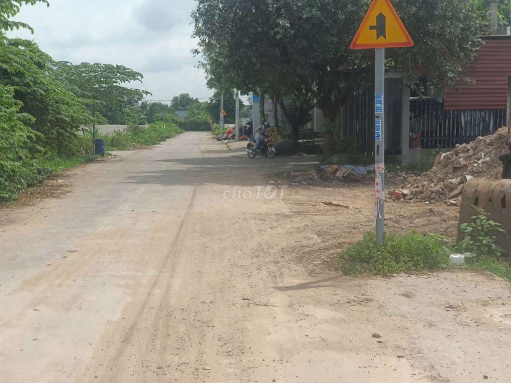 Đất thổ cư Xuân Thới Sơn Hóc Môn 97.2m² giá 2.85 tỷ - Sổ hồng riêng, pháp lý chuẩn!