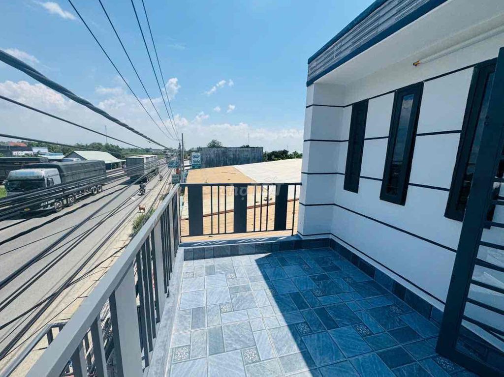 Nhà phố Hóc Môn 40m² giá 1.295 tỷ - Mặt tiền kinh doanh sầm uất!