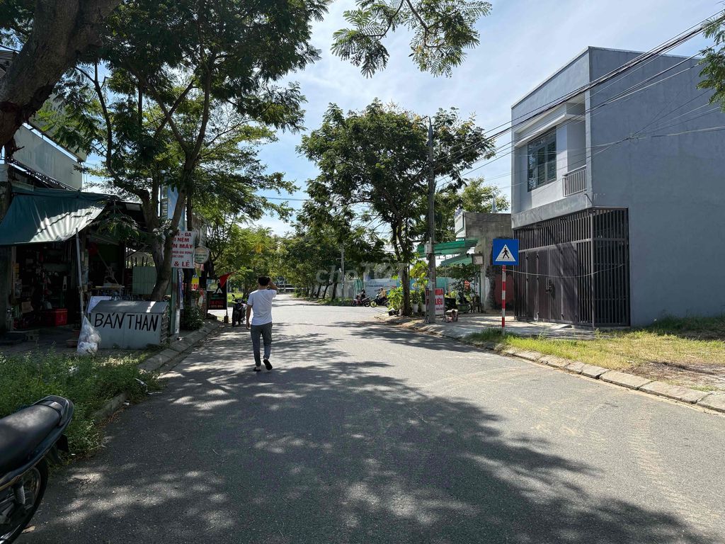 Bán đất Lê Thương 100m² giá 4.8 tỷ - Đầu tư sinh lời hấp dẫn!