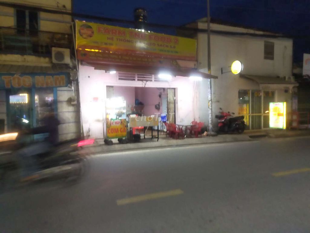 Sang nhượng mặt bằng kinh doanh 30 Võ Văn Vân, 25m² chỉ 5 triệu - Thích hợp cho bán đồ ăn!