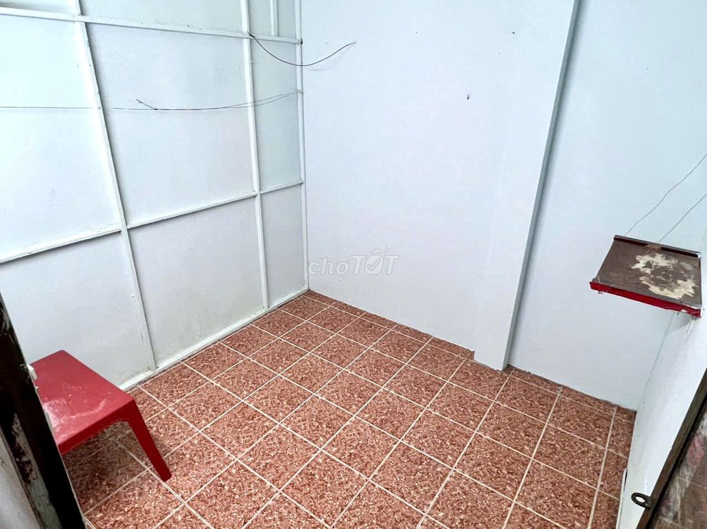 Phòng trọ Gò Vấp 10m² chỉ 1 triệu - An ninh 24/7, giờ giấc tự do!