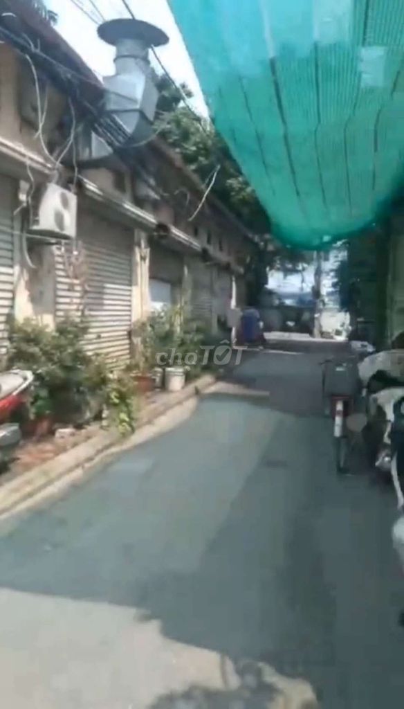 Nhà cho thuê ngõ rộng 23/12 phố Sài Đồng 30m² - Đầy đủ tiện nghi, giá chỉ 3 triệu!