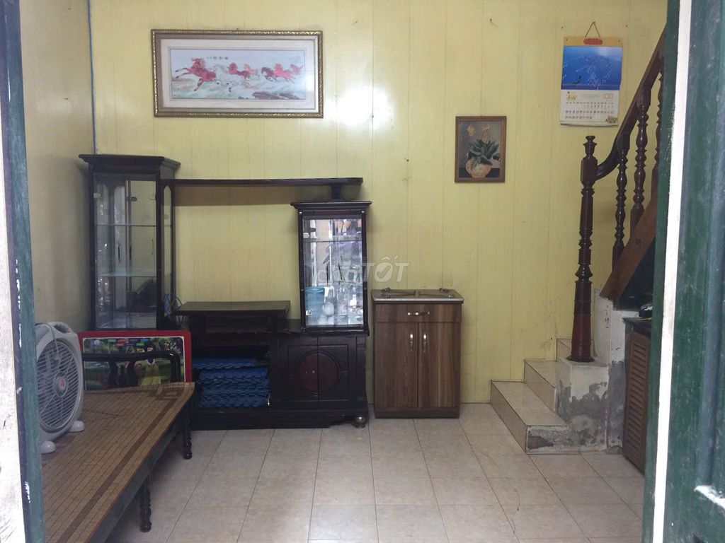 Nhà 2 Tầng Chính Chủ Cho Thuê Tại Ngõ 330 Định Công, Hoàng Mai, Hà Nội - Giá Chỉ 3.5 Triệu!