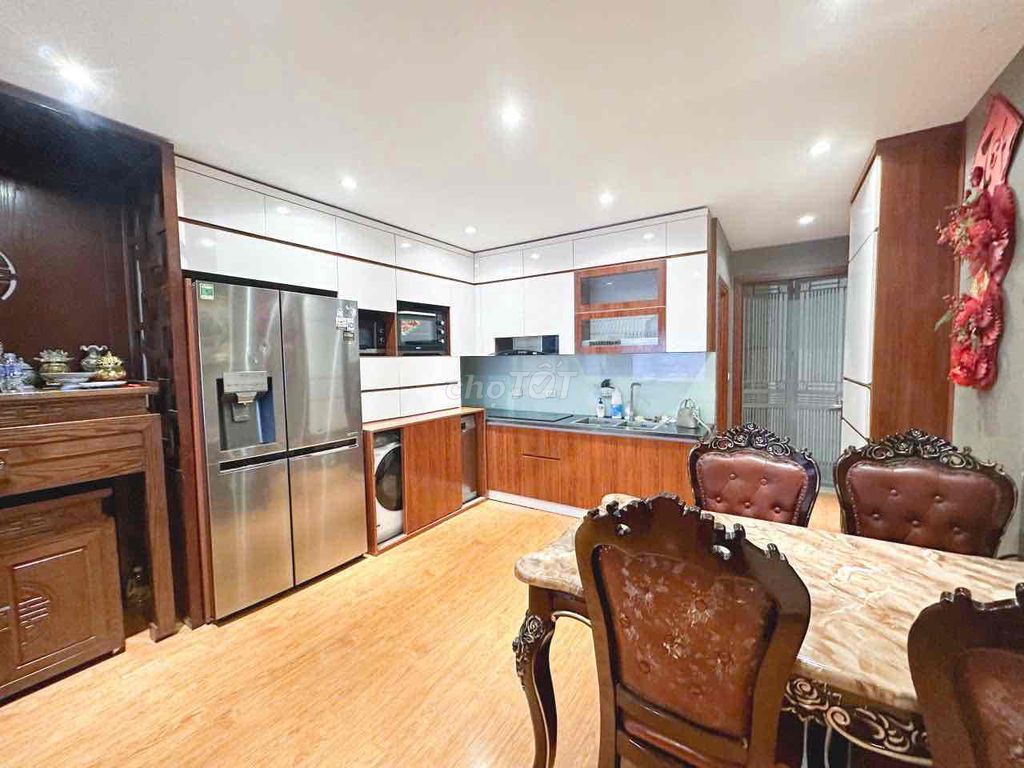 Căn hộ cho thuê Trần Huy Liệu 60m² giá 9 triệu - Full nội thất xịn, chỉ việc vào ở!