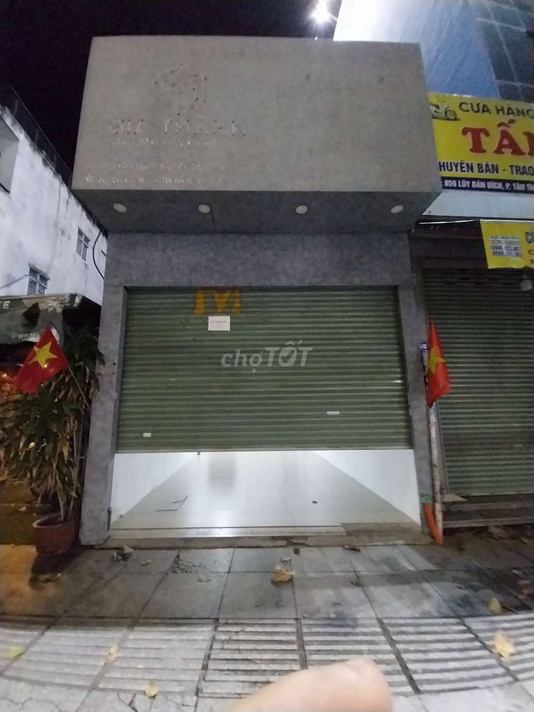 Mặt bằng kinh doanh 857 Lũy Bán Bích 56m² giá 15 triệu - Tiện ích đa dạng!