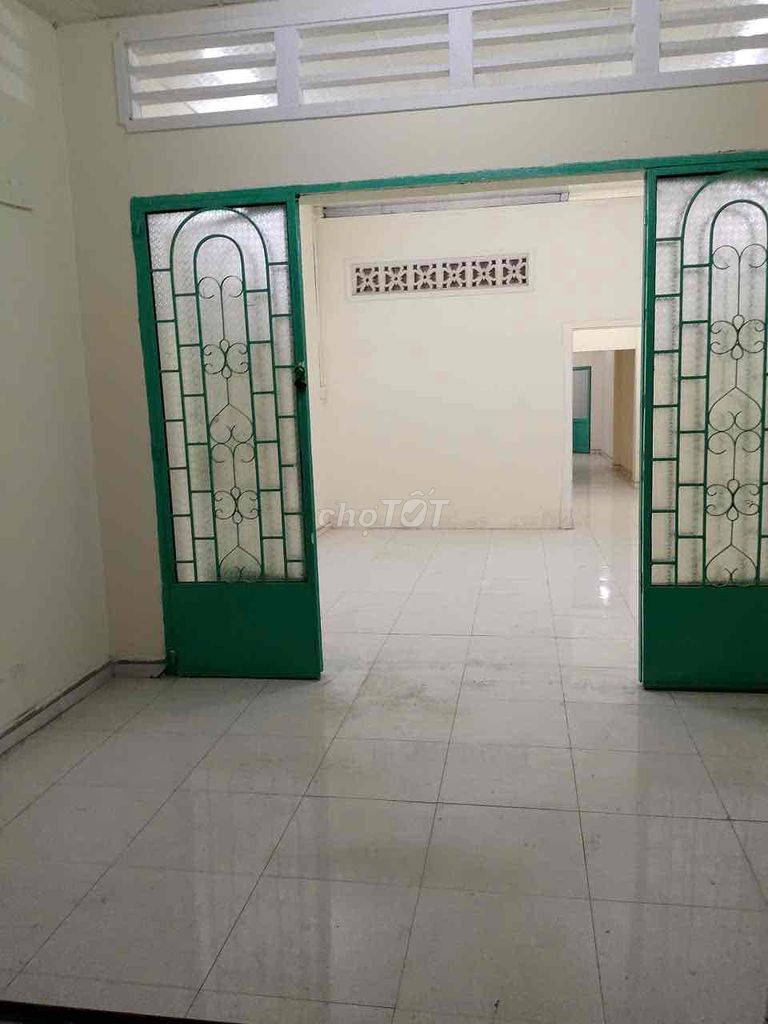 Nhà nguyên căn đường Trần Văn Giàu, 100m² giá 5 triệu - Nhà mới sạch sẽ, thoáng mát!
