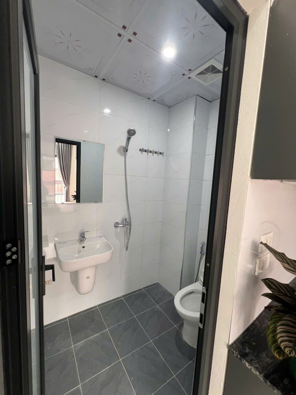 Tòa nhà cho thuê 211m² - 7 tầng - 54 phòng - Lợi nhuận ổn định 200 triệu/tháng - Giá 31 tỷ