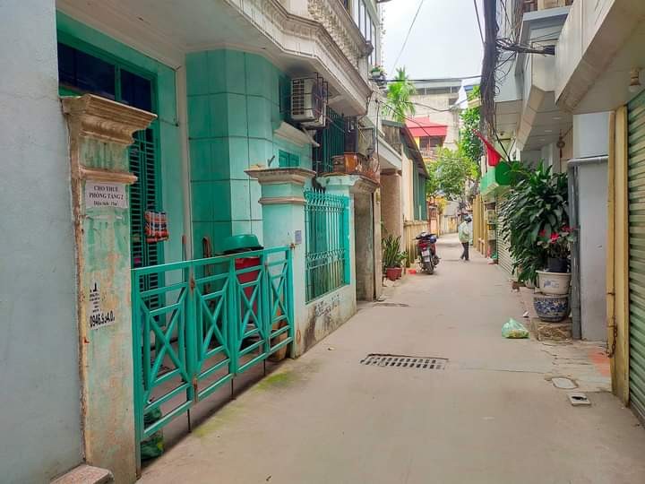 Bán nhà Ngọc Lâm, Long Biên 150m² giá 19.2 tỷ - Hình thửa siêu đẹp, ô tô vào nhà!