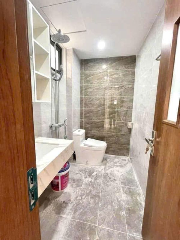 Nhà bán Cầu Giấy 40m² giá 14.2 tỷ - Kinh doanh siêu lợi nhuận!