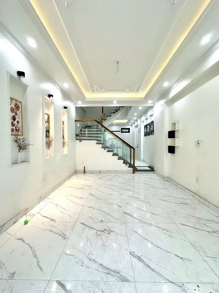 Nhà phố Trung Hành Hải Phòng 44m² giá 2.79 tỷ - Hướng Đông Nam thoáng mát!