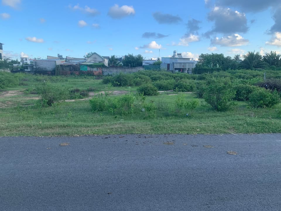 Đất nền Cam Nghĩa Cam Ranh 210m² giá chỉ 3 tỷ - Lô góc 2 mặt đường!