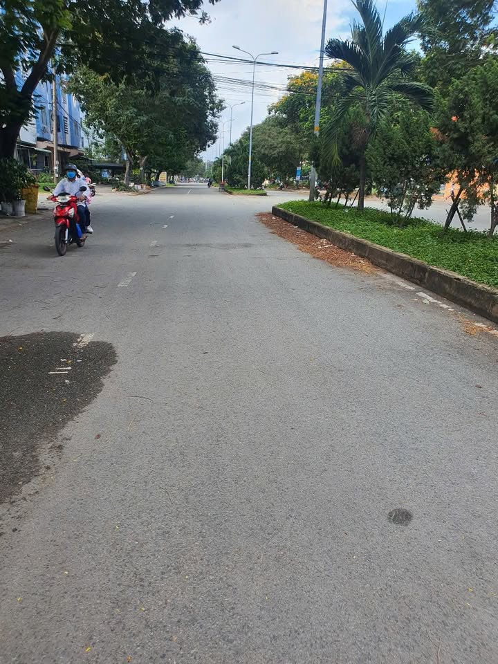 Nhà riêng cho thuê tại đường Số 3, Vĩnh Lộc, Bình Tân - 6 phòng ngủ chỉ 12 triệu