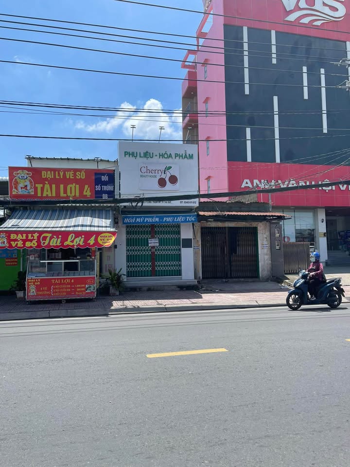 Khách sạn cho thuê gần sân bay Tân Bình 80m² giá 80 triệu - Đầu tư sinh lời ngay!