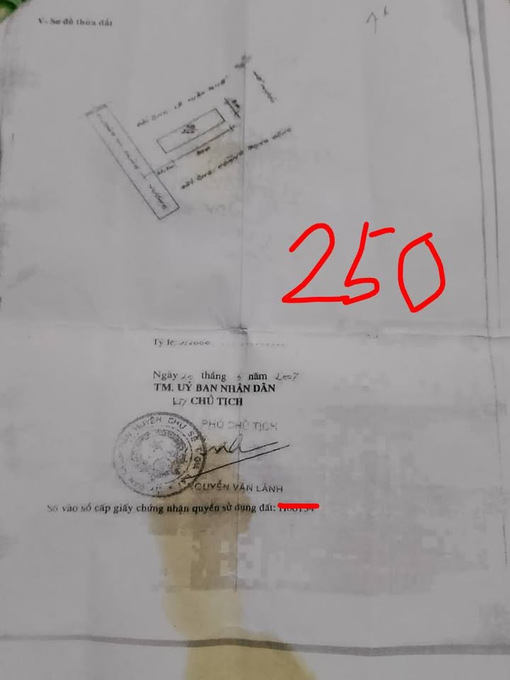 Đất nền mặt đường Hùng Vương, Chư Prông, 240m² giá 2 tỷ - Cơ hội đầu tư hấp dẫn!