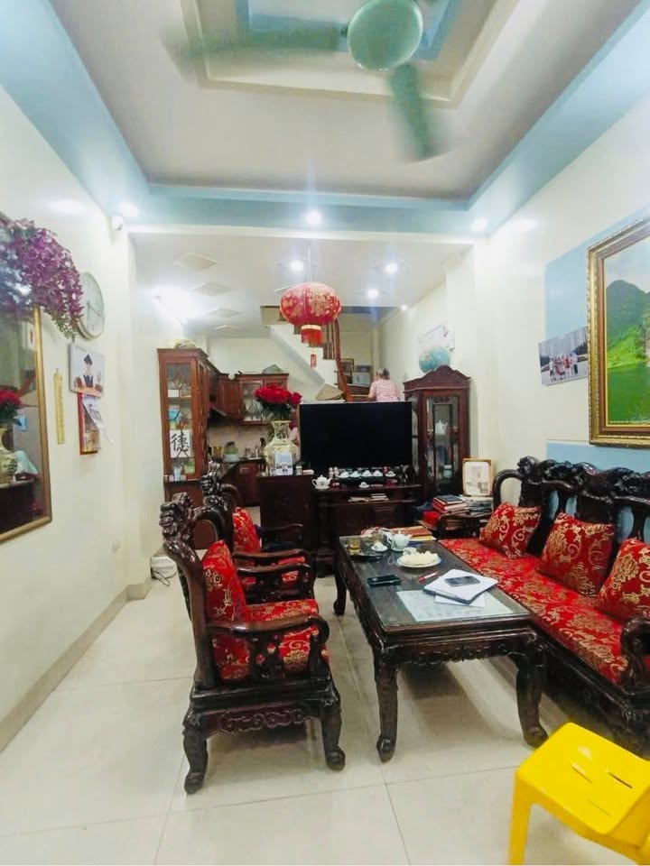 Nhà riêng đường Trần Thị Trọng, Tân Bình 75m² giá 6.95 tỷ - Sổ đỏ chính chủ!