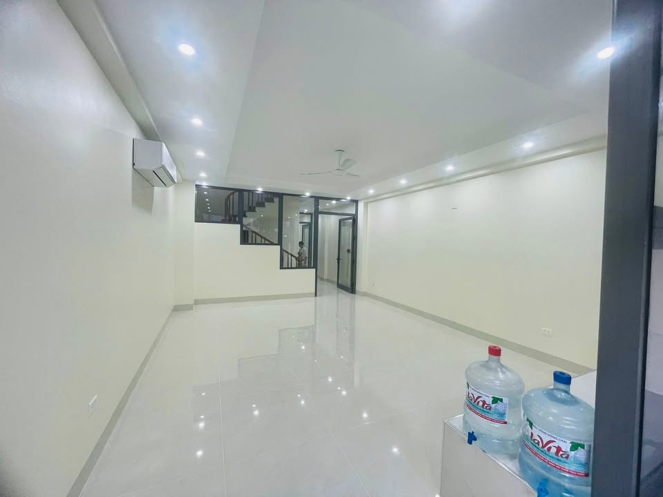 Cho thuê văn phòng tầng 1 quận Hà Đông - Đầy đủ tiện nghi, giá thỏa thuận