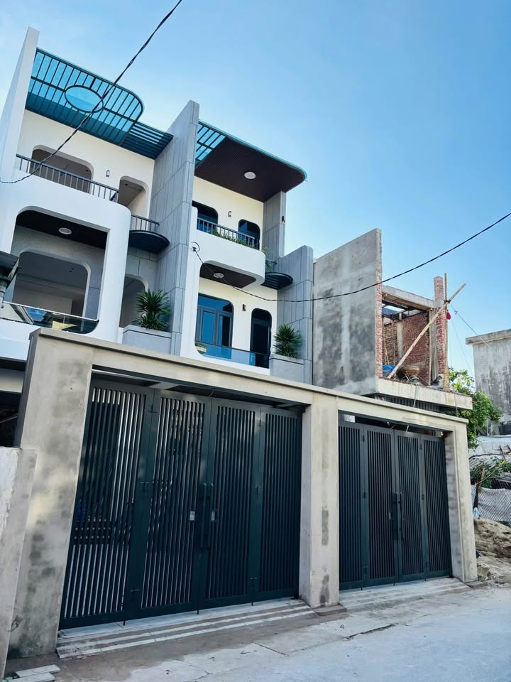 Nhà đẹp Vinh 80m² giá 6.5 tỷ - Thiết kế hiện đại, vị trí trung tâm!