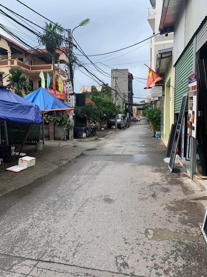 Nhà Hoàng Liên Bắc Từ Liêm 30.1m² giá 5.95 tỷ - Thiết kế hiện đại, ở ngay!