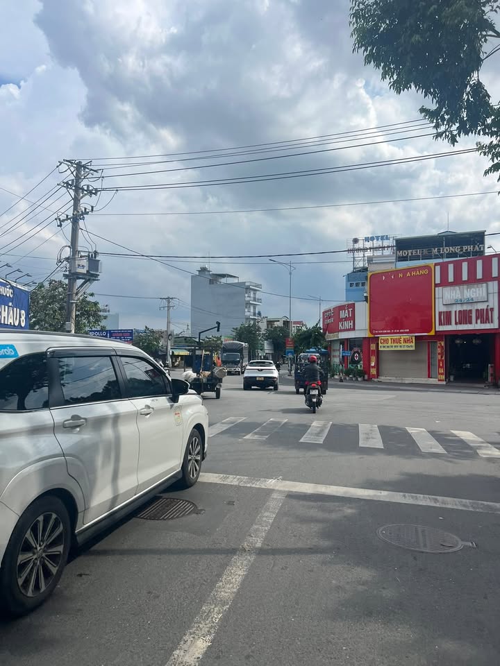 Đất nền mặt tiền đường Hai Bà Trưng, Dĩ An 600m² giá 37 tỷ - Cơ hội đầu tư sinh lời!