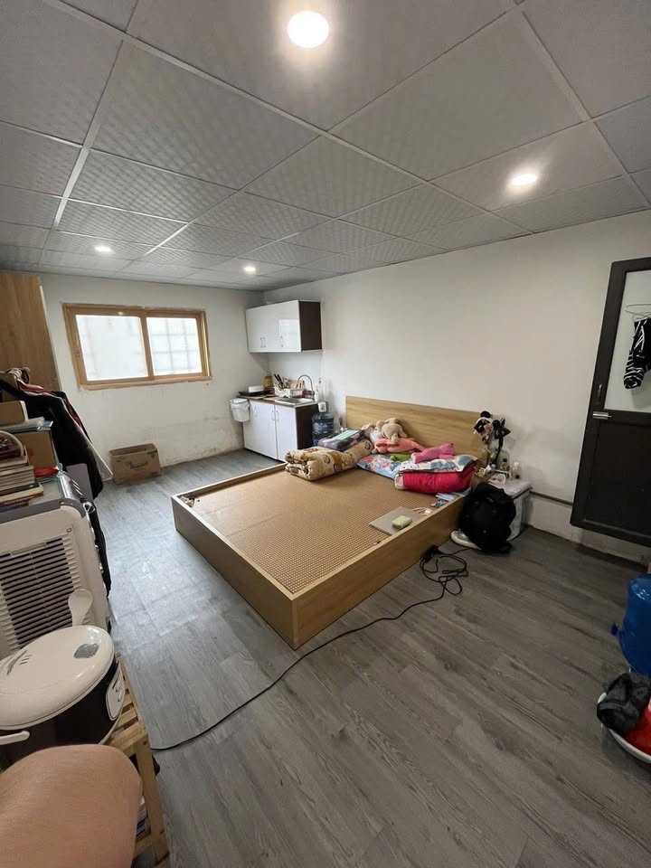 Studio Ngõ 44 Nhân Hòa 20m² giá 3.3 triệu - Sẵn sàng vào ở tháng 11!