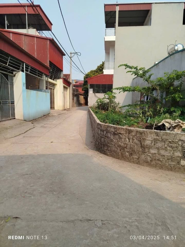 Đất lô góc Vân Trại, Vân Dương 73m² giá 2.5 tỷ - Xây trọ đẹp ngay vị trí vàng!