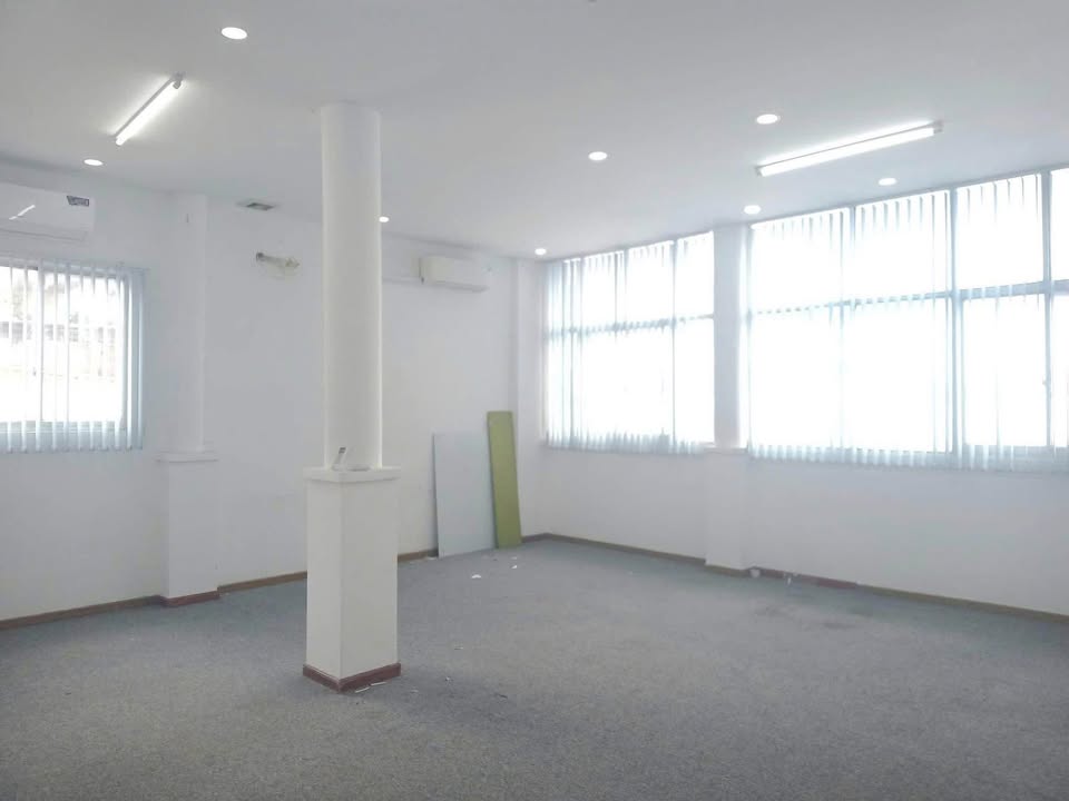 Văn phòng cho thuê Quận 10 - 45m² giá chỉ 15 triệu - Không gian sáng tạo lý tưởng!