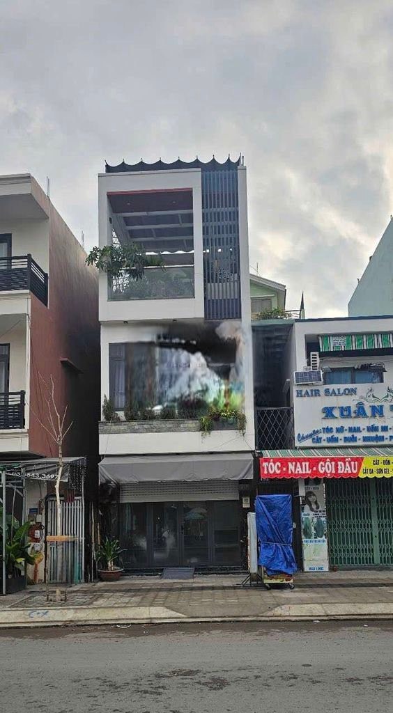 Nhà Mặt Tiền Dương Quảng Hàm, Quận Gò Vấp 51m² giá 15.8 tỷ - Kinh doanh sầm uất!